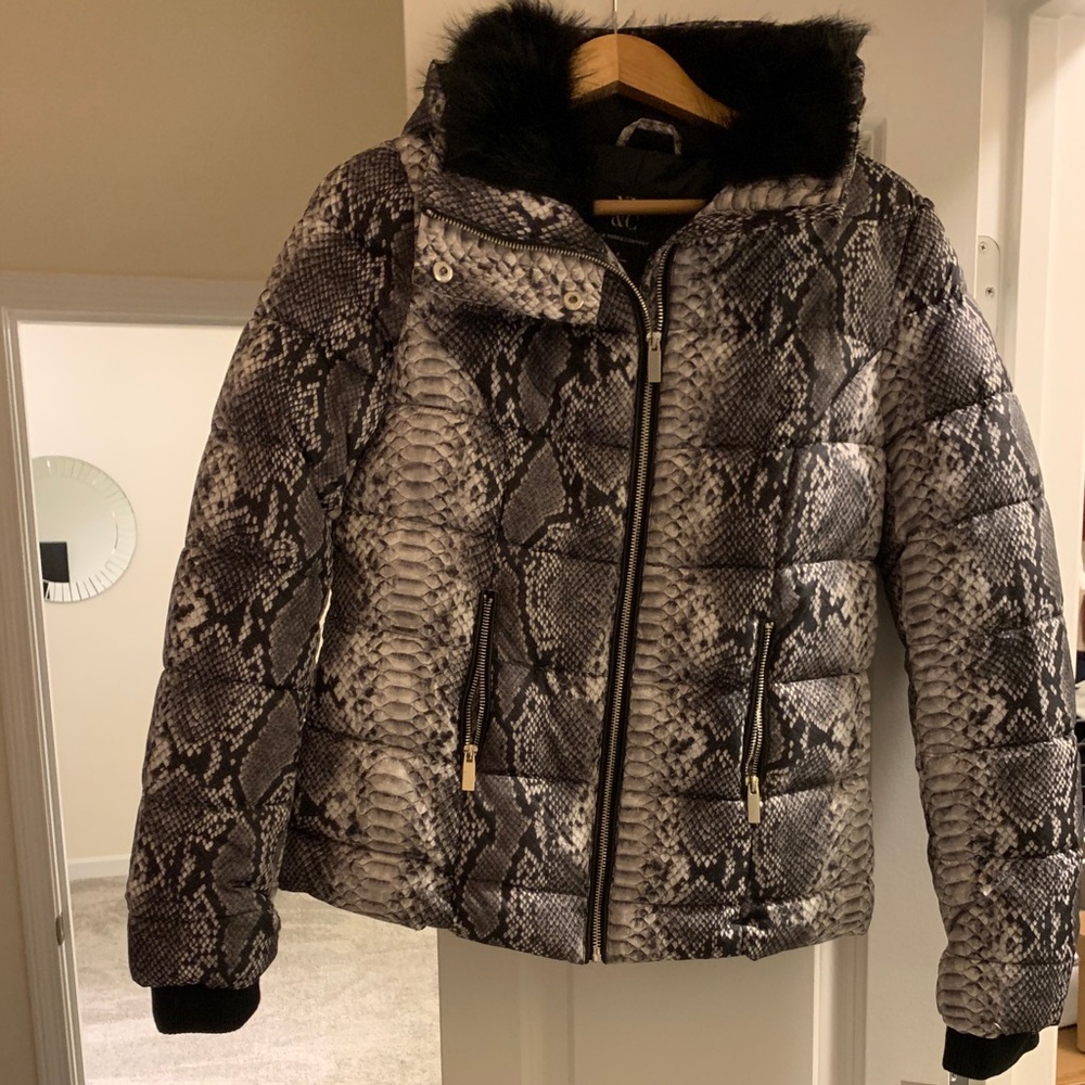 Snake Print New York &Co. Puffer. NWT